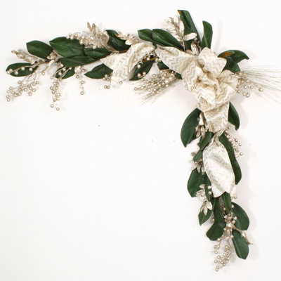 Everything That Glitters Magnolia and Berry Garland image