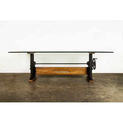 Le Loi Dining Table
