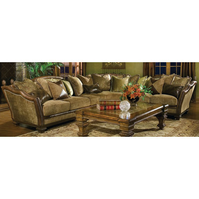 Cordicella Sectional Benetti’s Italia Sectionals