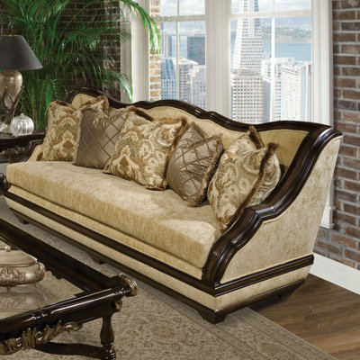 Benetti’s Italia Beladonna Sofa Beladonna Sofa