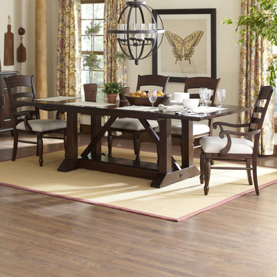 Lisbon Extending Dining Table Finish Cherry