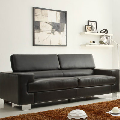 Woodhaven Hill 0714XIU-4 Vernon Sofa