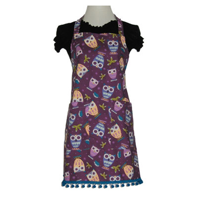 девушка в фартуке переднике привязана к стулу видео