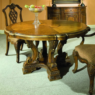 Marguax Dining Table