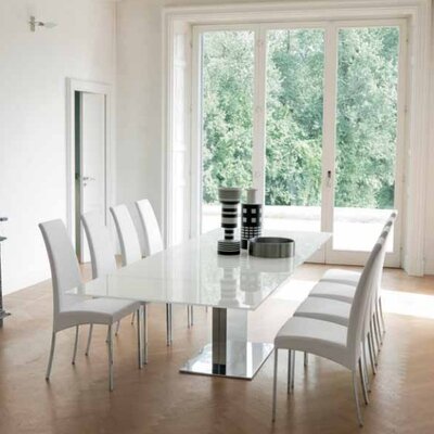 Oasi Extendable Dining Table