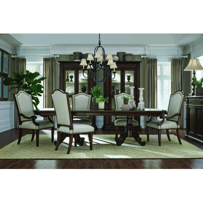 Chateaux 7 Piece Dining Set
