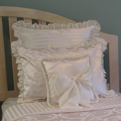 Arabella Sham Size: Standard image