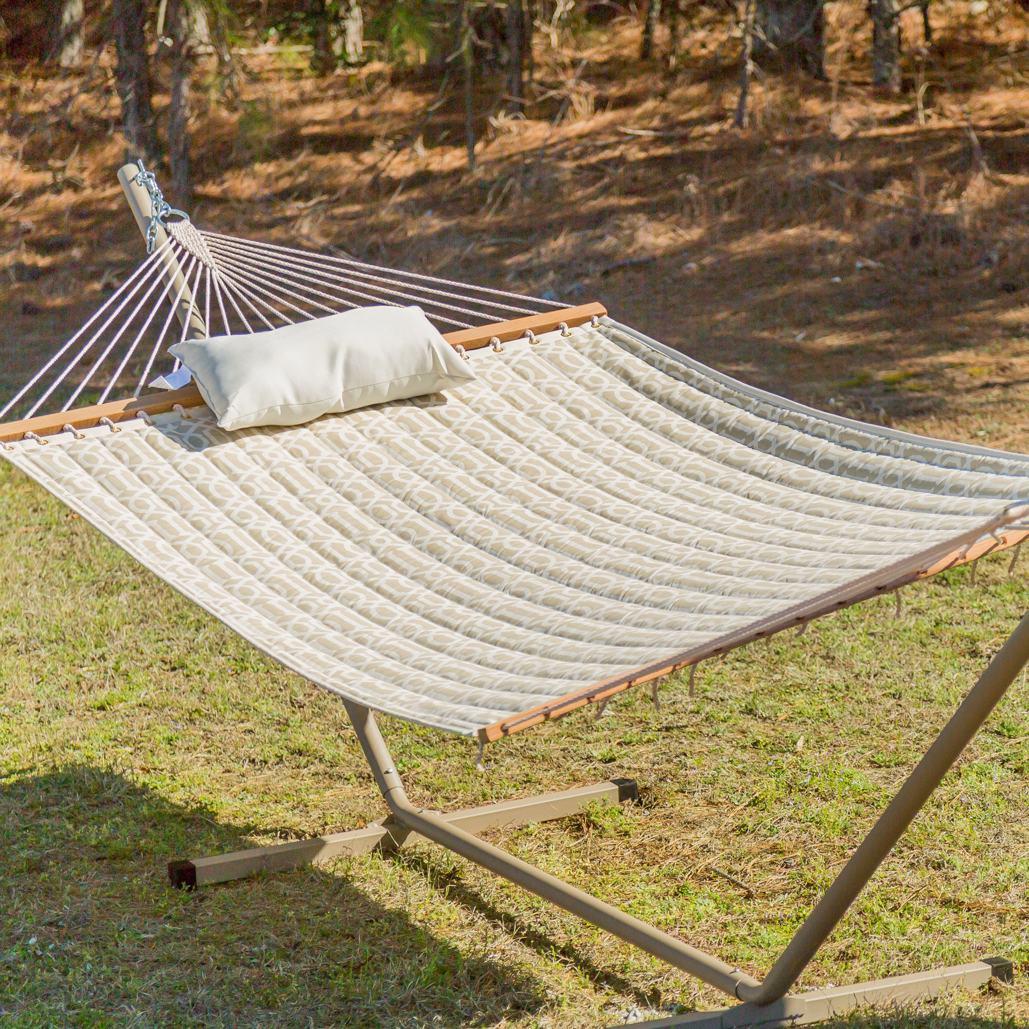 Ector Quilted Hammock with Stand