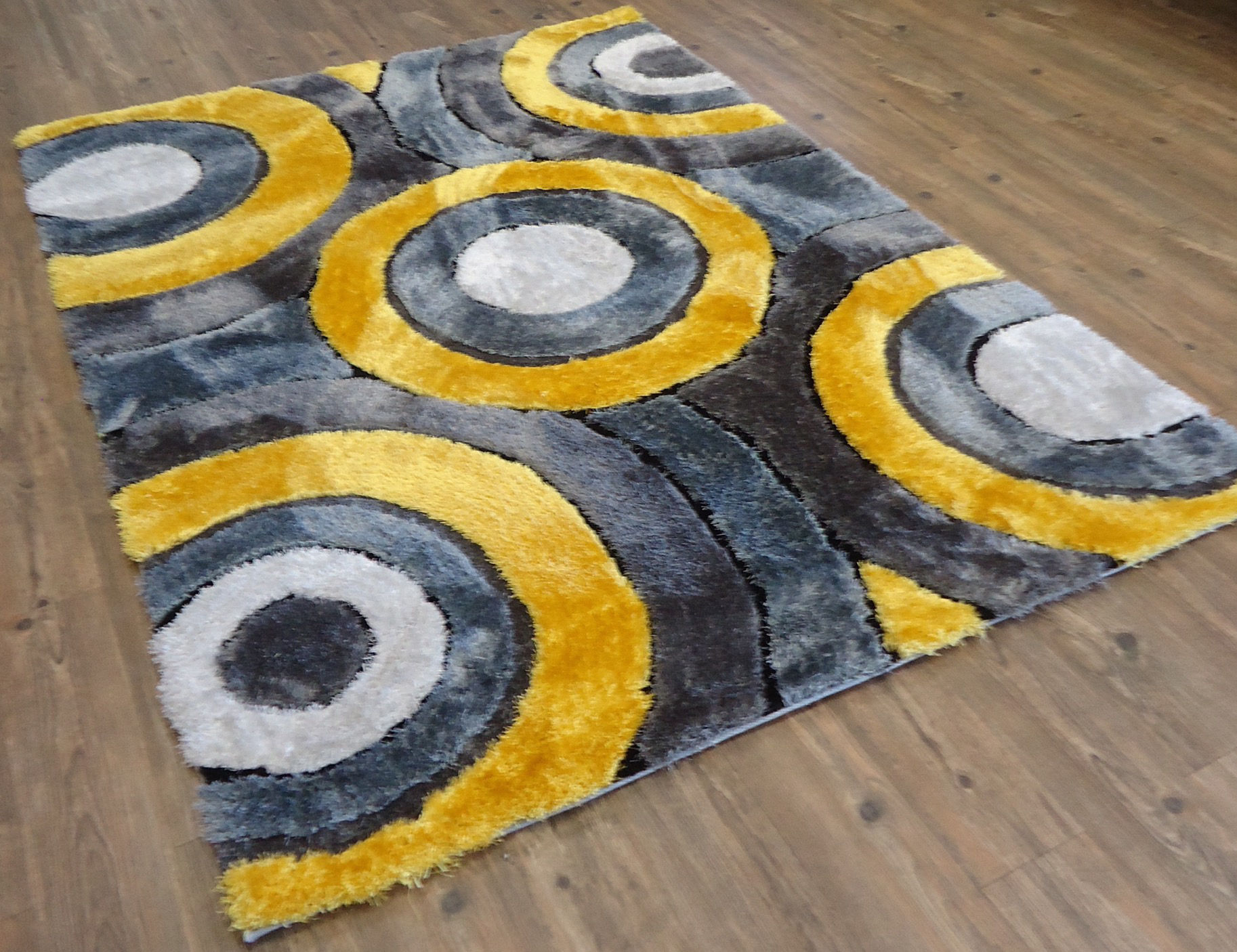 Queanbeyan Shaggy Hand-Tufted Gray/Yellow Area Rug