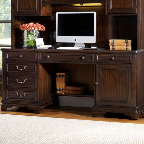 Hooker Furniture Sheridan Computer Desk with Hutch HKR5670